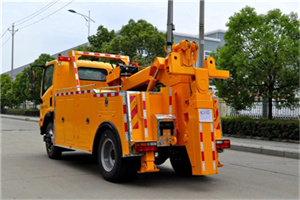 和平门高速路拖车费